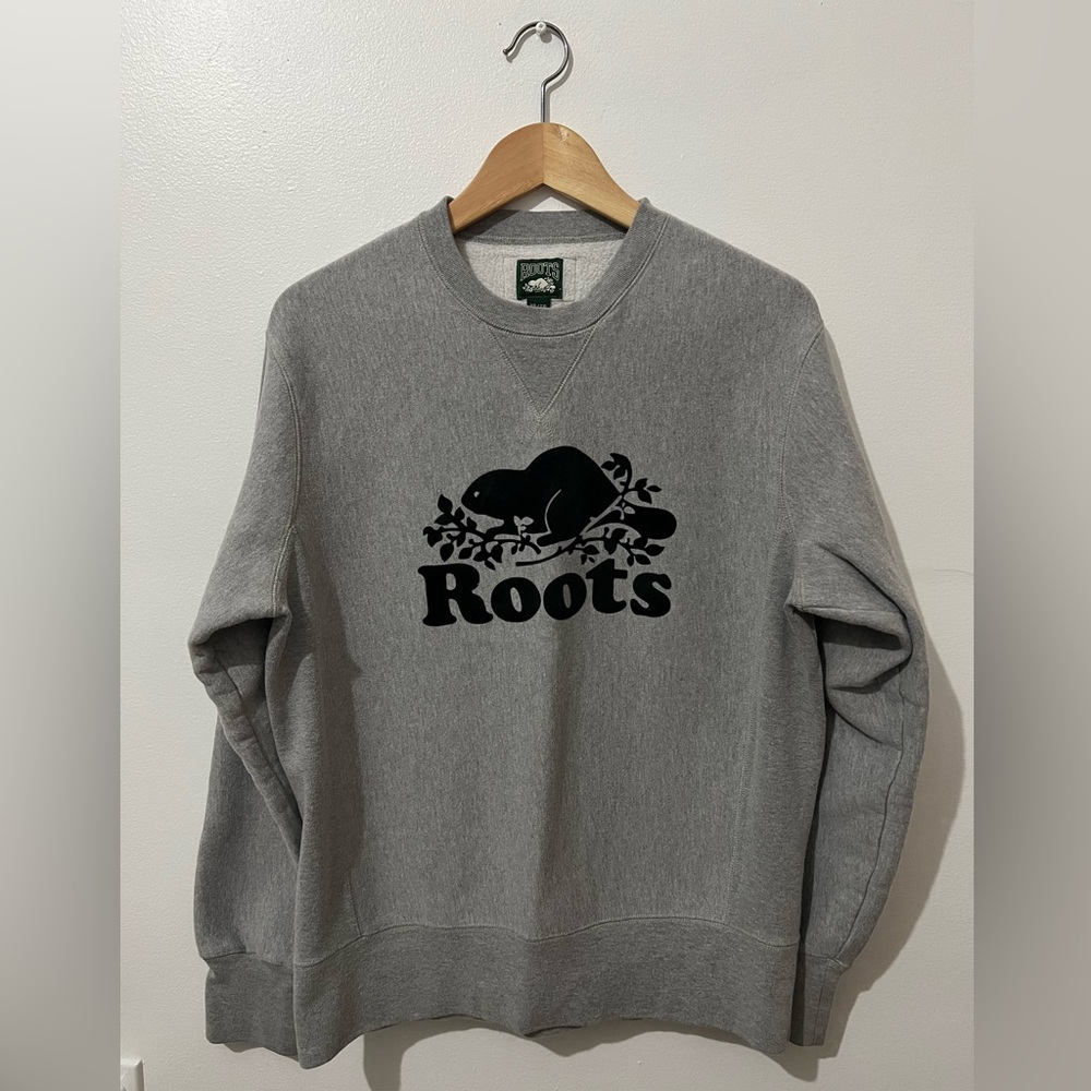 Roots grey crewneck sweater